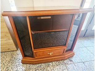 TV-Teil mit drei Glastüren und Schubkasten kirschbaum (gebraucht)