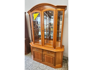 Vitrine 6-türig glänzend kirschbaum mit Beleuchtung (gebraucht)